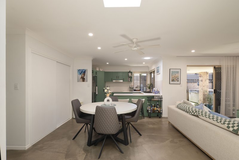 Photo - 2/15 Gymea Crescent, Varsity Lakes QLD 4227 - Image 9