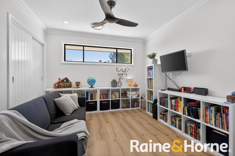 Photo - 2/15 Harefield Road, Dubbo NSW 2830 - Image 8