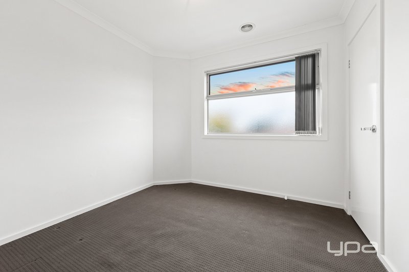 Photo - 2/15 Hertford Road, Sunshine VIC 3020 - Image 14