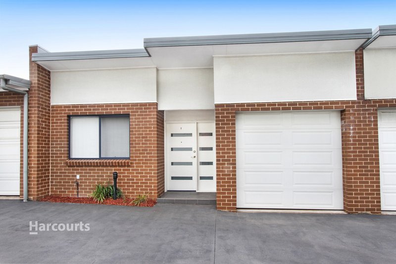 Photo - 2/15 Hingston Close, Lake Heights NSW 2502 - Image 1