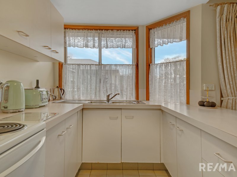 Photo - 2/15 Jane St , Beaudesert QLD 4285 - Image 2