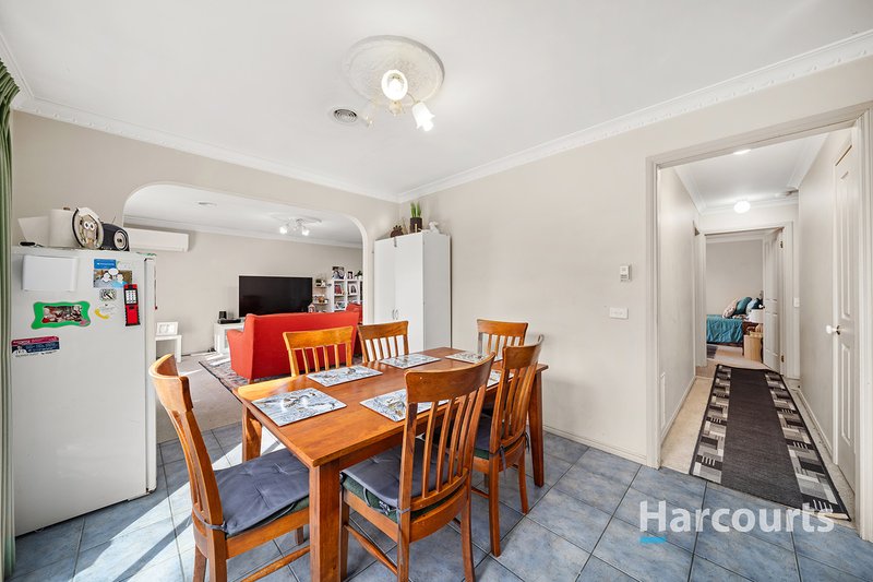 Photo - 2/15 Janette Close, Warragul VIC 3820 - Image 4