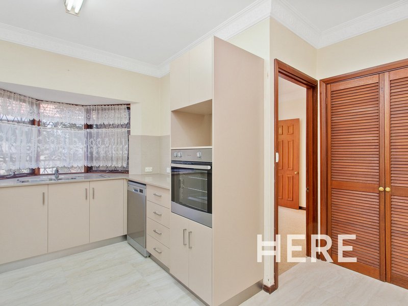 Photo - 2/15 Karoo Street, South Perth WA 6151 - Image 7