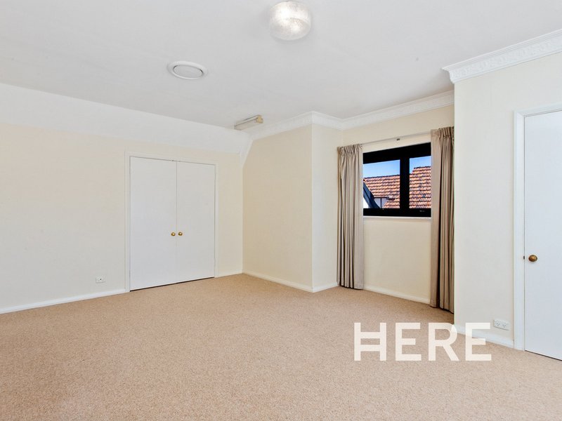 Photo - 2/15 Karoo Street, South Perth WA 6151 - Image 16