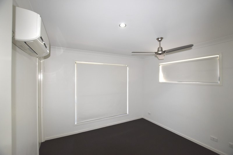 Photo - 2/15 Keeling Court, New Auckland QLD 4680 - Image 10