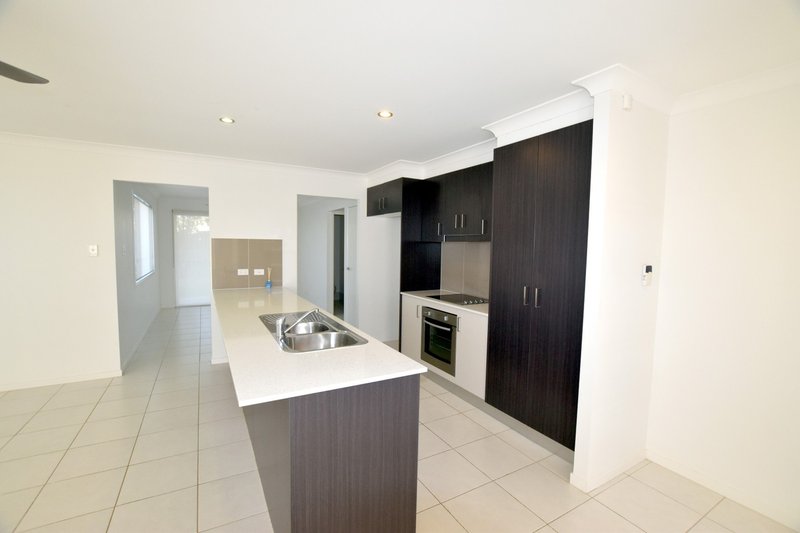 Photo - 2/15 Keeling Court, New Auckland QLD 4680 - Image 20