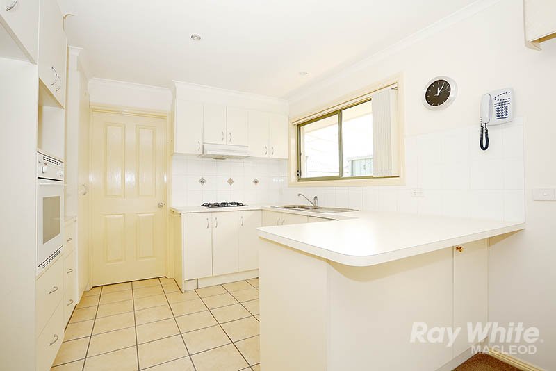 Photo - 2/15 Kenmare Street, Watsonia VIC 3087 - Image 3