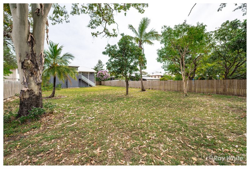 Photo - 215 Lakes Creek Road, Berserker QLD 4701 - Image 27