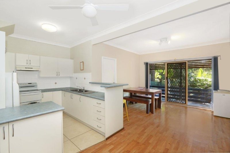 Photo - 2/15 Mangerton Road, Wollongong NSW 2500 - Image 3