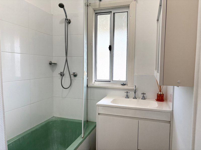 Photo - 215 Manning Point Road, Old Bar NSW 2430 - Image 4