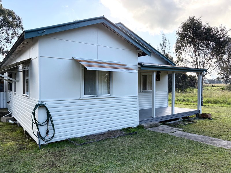Photo - 215 Manning Point Road, Old Bar NSW 2430 - Image 12