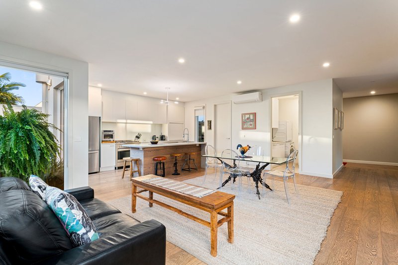 Photo - 2/15 Mcgregor Avenue, Black Rock VIC 3193 - Image 9