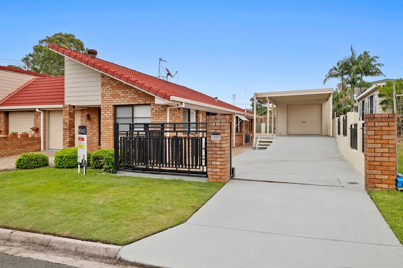 Photo - 2/15 Miranda Street, Aroona QLD 4551 - Image 2