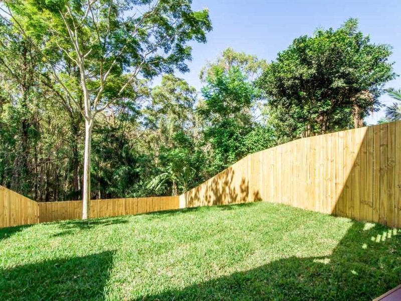 Photo - 2/15 Parkridge Drive, Molendinar QLD 4214 - Image 5