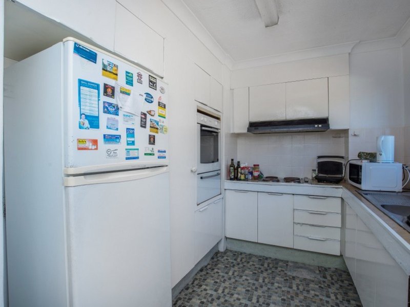 Photo - 2/15 Peninsular Drive, Surfers Paradise QLD 4217 - Image 5