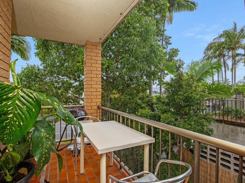 Photo - 2/15 Peninsular Drive, Surfers Paradise QLD 4217 - Image 3