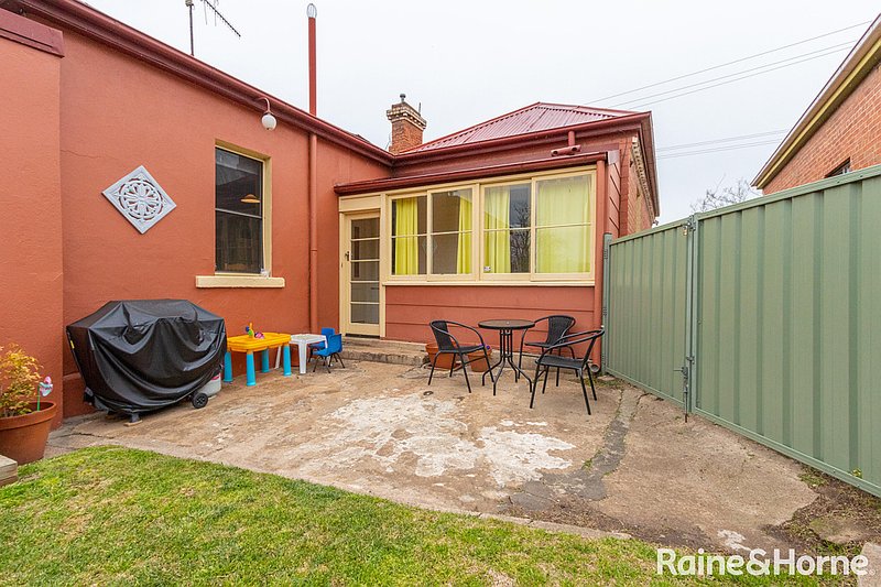 Photo - 215 Piper Street, Bathurst NSW 2795 - Image 13