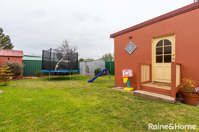 Photo - 215 Piper Street, Bathurst NSW 2795 - Image 14