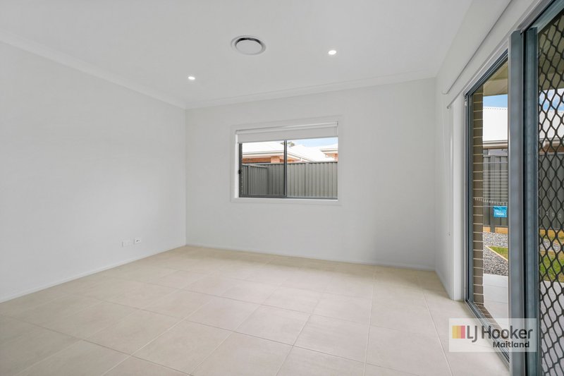 Photo - 2/15 Riparian Circuit, Cessnock NSW 2325 - Image 4