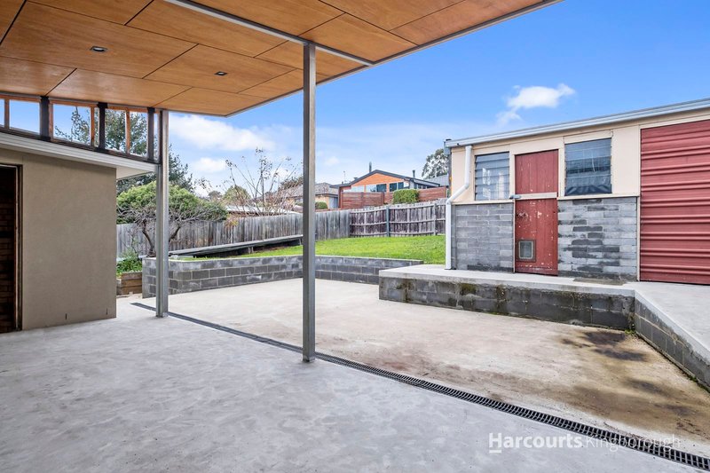 Photo - 215 Roslyn Avenue, Blackmans Bay TAS 7052 - Image 16