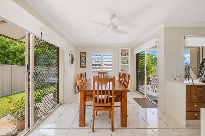 Photo - 2/15 Second Avenue, Caloundra QLD 4551 - Image 4
