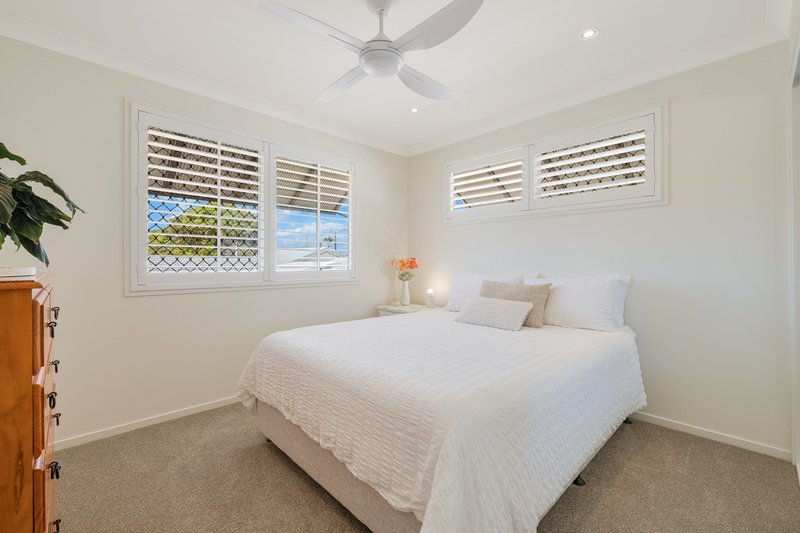 Photo - 2/15 Second Avenue, Caloundra QLD 4551 - Image 9