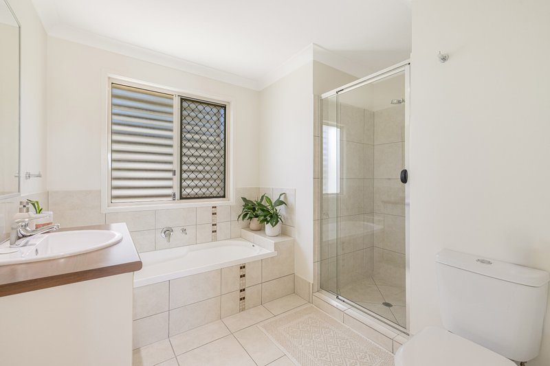 Photo - 2/15 Second Avenue, Caloundra QLD 4551 - Image 10