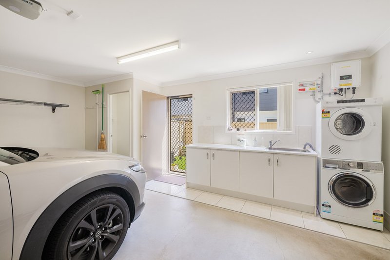 Photo - 2/15 Second Avenue, Caloundra QLD 4551 - Image 12