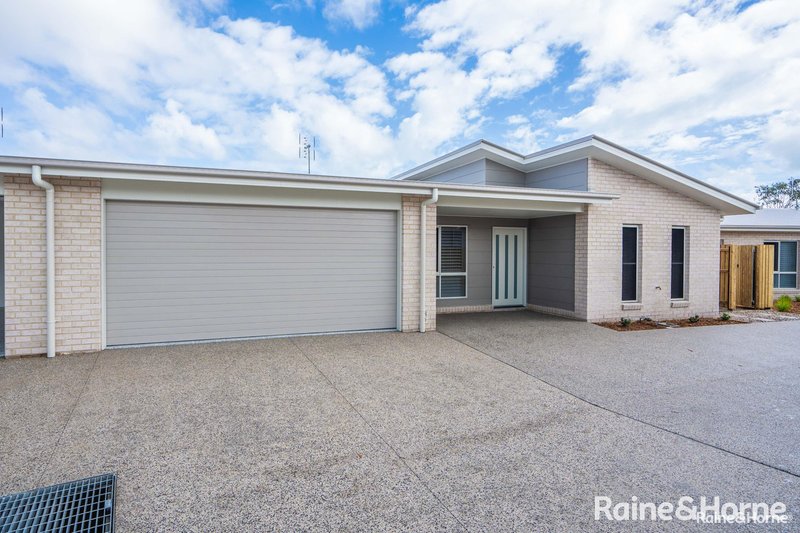 Photo - 2/15 Shell Street, Urangan QLD 4655 - Image 13