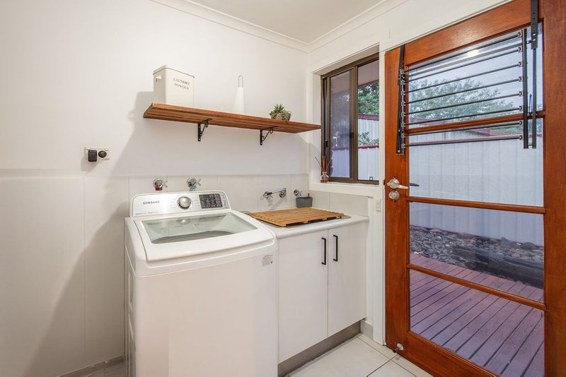 Photo - 2/15 Sinnett Court, Wodonga VIC 3690 - Image 7
