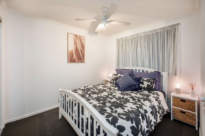 Photo - 2/15 Sinnett Court, Wodonga VIC 3690 - Image 9