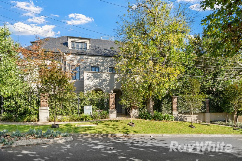 Photo - 2/15 Somers Avenue, Malvern VIC 3144 - Image 11