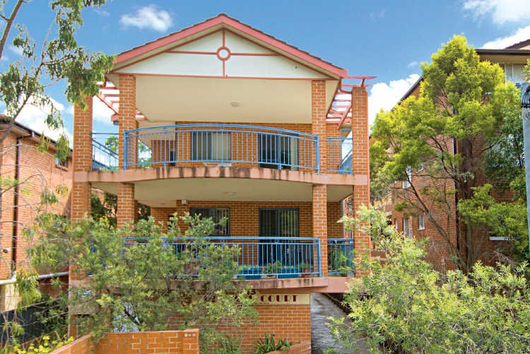 Photo - 2/15 Stewart Street, Parramatta NSW 2150 - Image 3