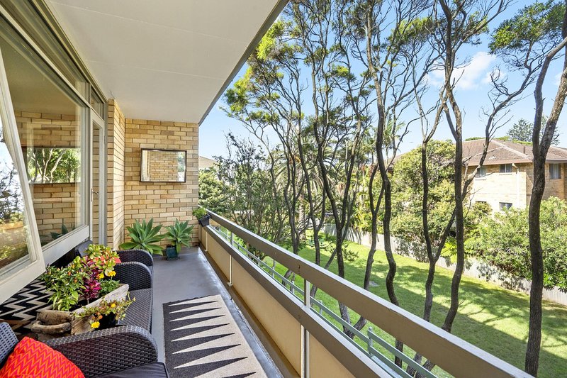 Photo - 2/15 Stuart Street, Collaroy NSW 2097 - Image 1