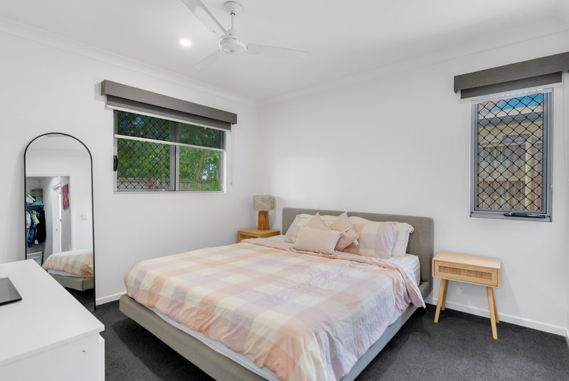 Photo - 2/15 Tenni Street, Redlynch QLD 4870 - Image 11