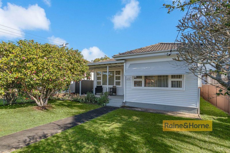 215 Trafalgar Avenue, Umina Beach NSW 2257