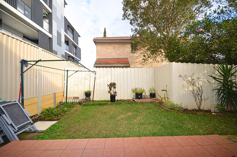 Photo - 2/15 Veron Street, Wentworthville NSW 2145 - Image 7