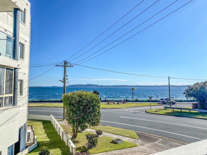 Photo - 2/15 Victoria Parade, Nelson Bay NSW 2315 - Image 4