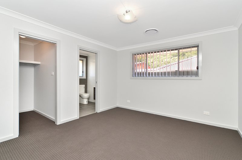 Photo - 2/15 Warrigal Street, Blackwall NSW 2256 - Image 4