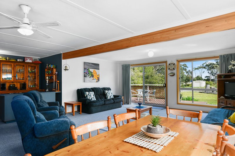 Photo - 215 White Beach Road, White Beach TAS 7184 - Image 9