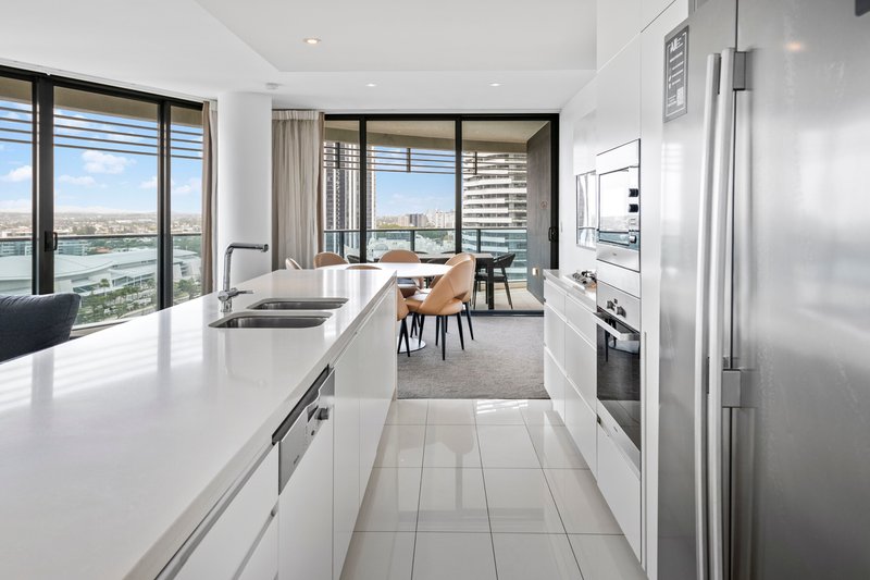 Photo - 21502/21 Elizabeth Avenue, Broadbeach QLD 4218 - Image 7