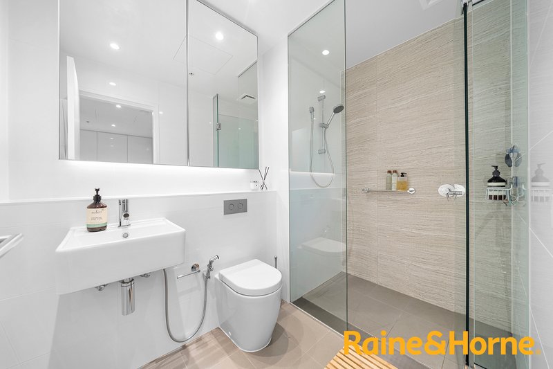 Photo - 21507/2B Figtree Drive, Sydney Olympic Park NSW 2127 - Image 6