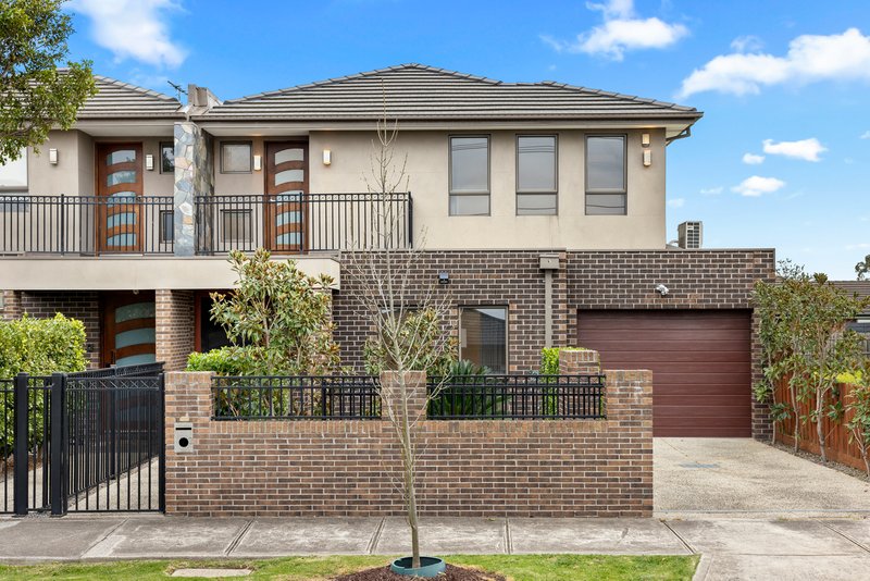 2/151 Bradshaw Street, Essendon VIC 3040