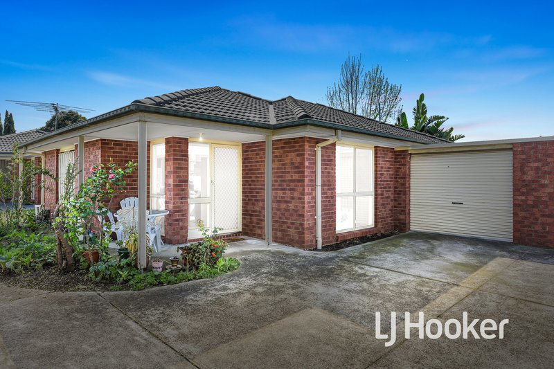 2/151 Cairns Road, Hampton Park VIC 3976