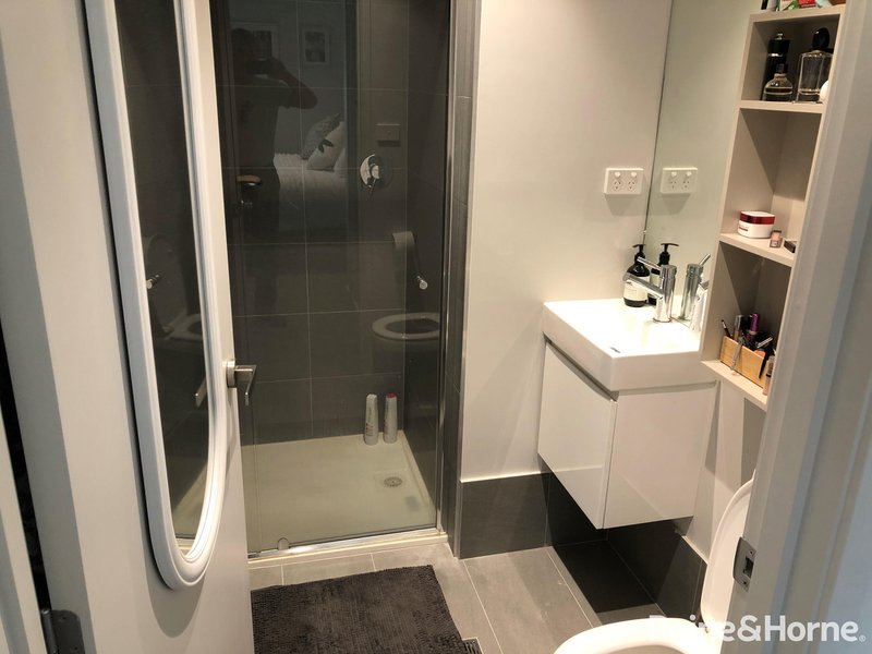 Photo - 215/1 Clark Street, Williams Landing VIC 3027 - Image 8