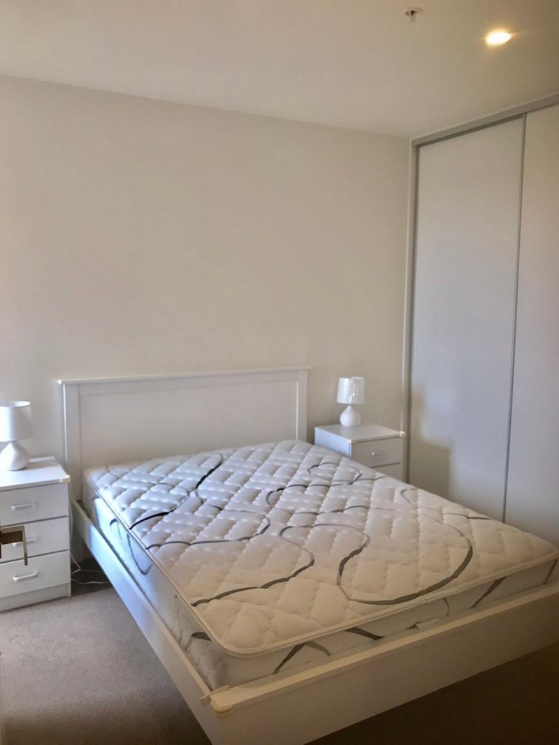 Photo - 215/10 Clinch Avenue, Preston VIC 3072 - Image 6