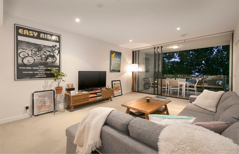 Photo - 215/10 Pidgeon Close, West End QLD 4101 - Image 2