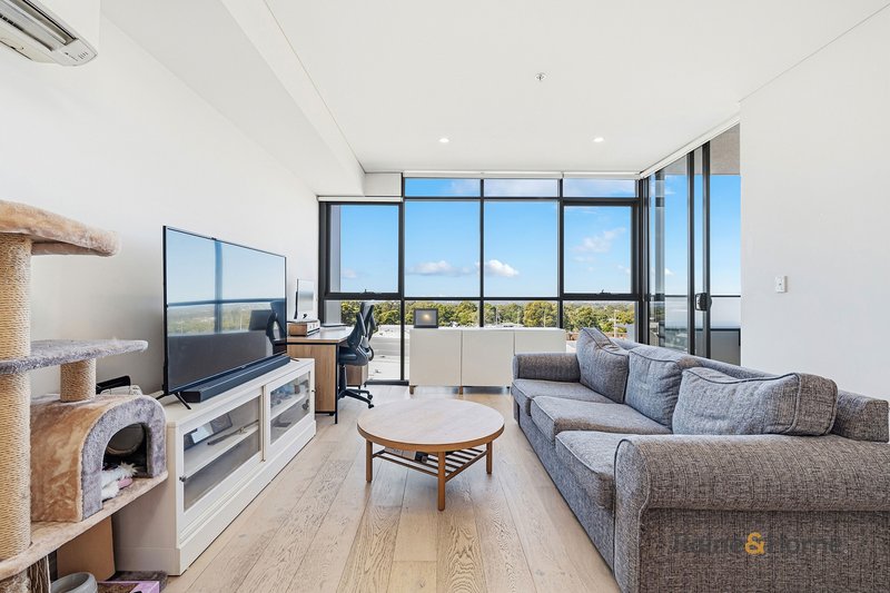 Photo - 215/10 Village Place, Kirrawee NSW 2232 - Image 2