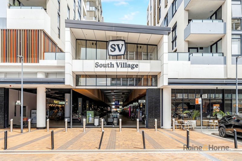 Photo - 215/10 Village Place, Kirrawee NSW 2232 - Image 11