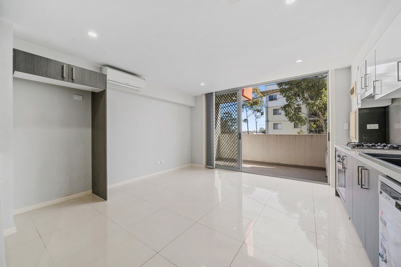 Photo - 215/12 Fourth Avenue, Blacktown NSW 2148 - Image 3